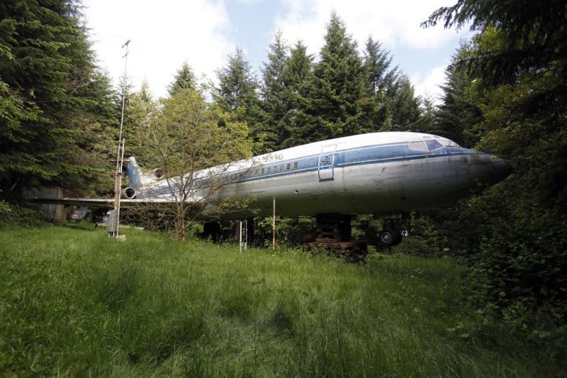Американский пенсионер поселился в самолете Boeing 727
