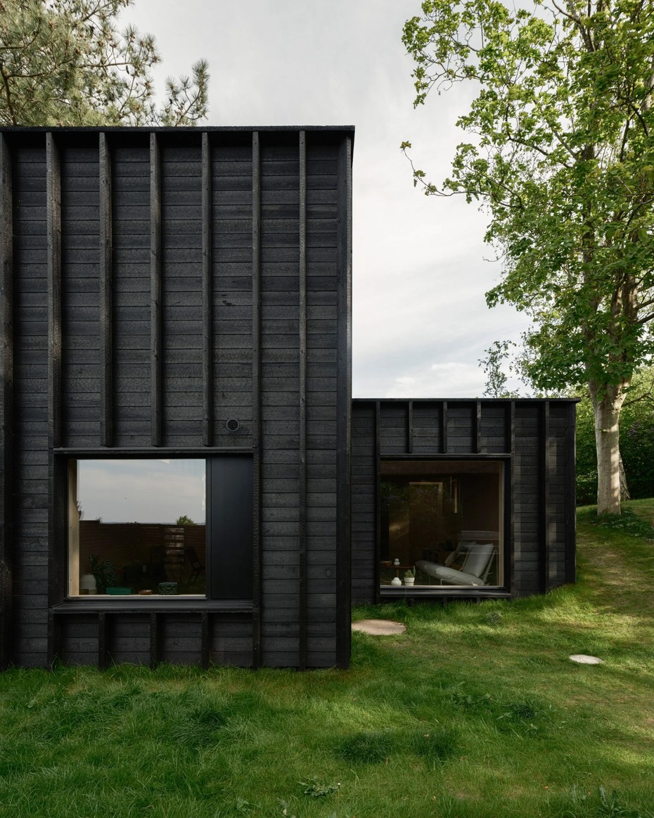 Пристройка House with a Hidden Atrium экстерьер вид первый