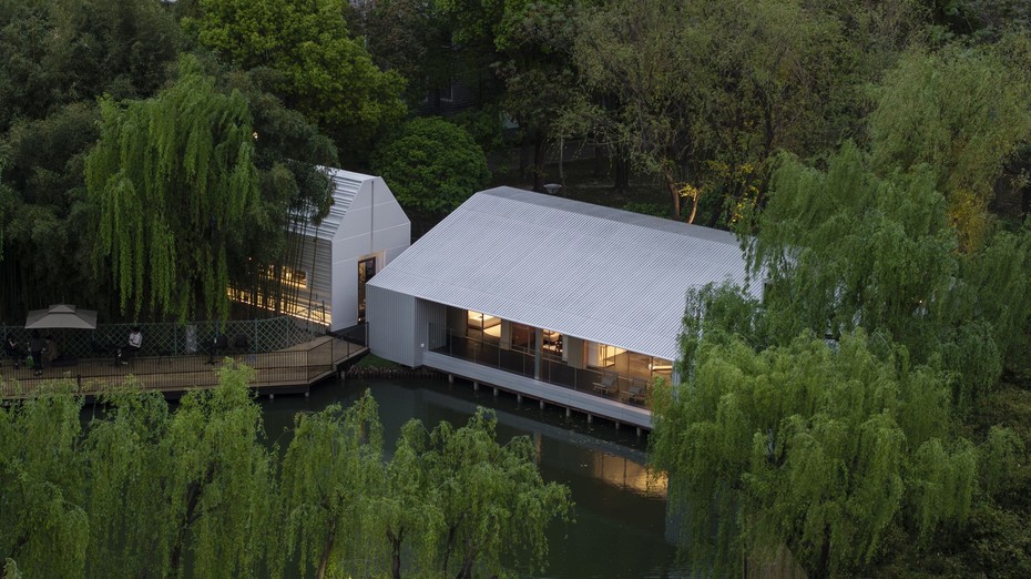 Павильон The Lake House вид шестой