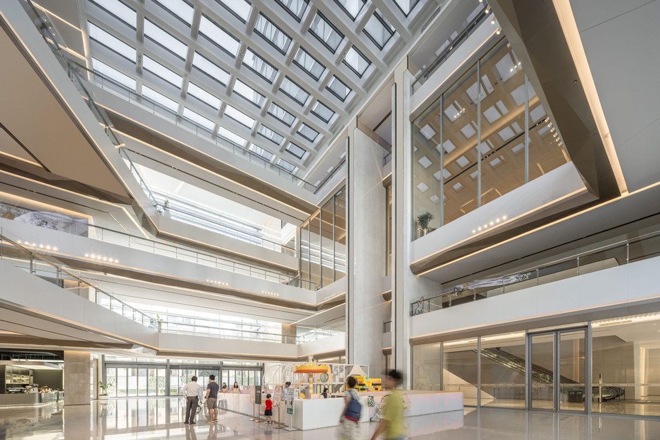 Небоскреб CITIC International Building вид третий