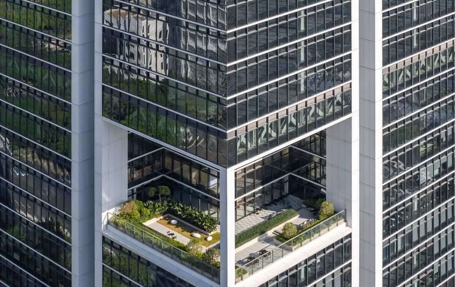 Небоскреб CITIC International Building вид второй