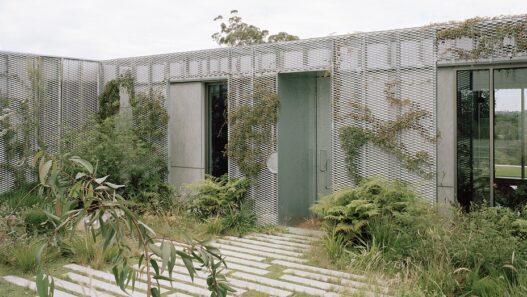 Дом Hedge and Arbour House вид восьмой