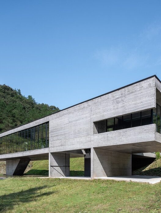 Комплекс Wudang Mountain Visitor Center вид седьмой