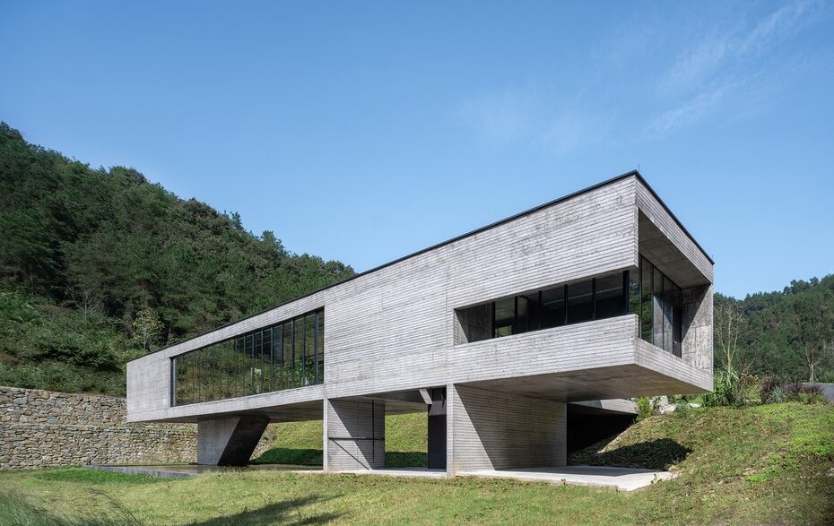 Комплекс Wudang Mountain Visitor Center вид седьмой