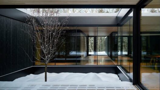 Дом Apple Tree House вид первый