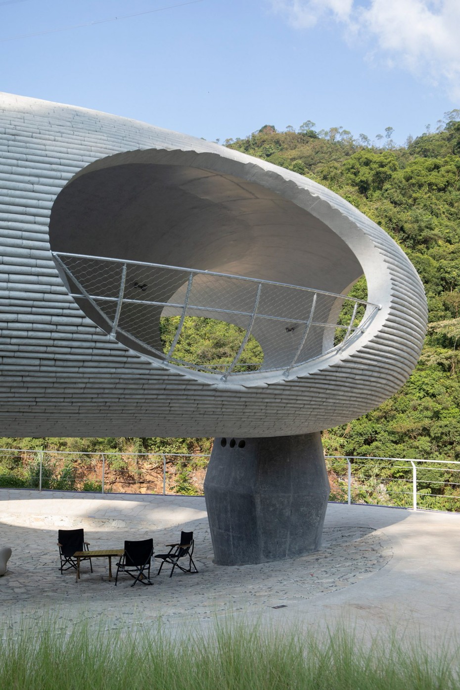 Павильон Resting Loop with Views вид третий