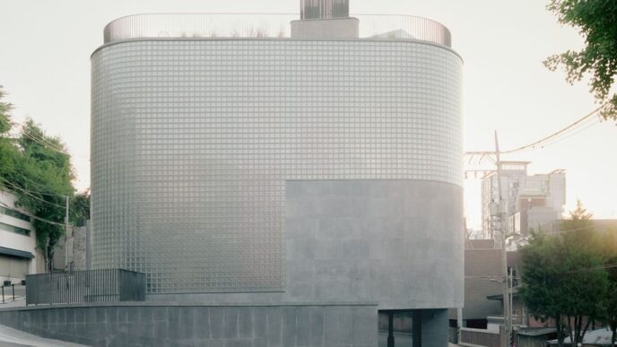 Магазин MANMADE flagship вид одинадцатый