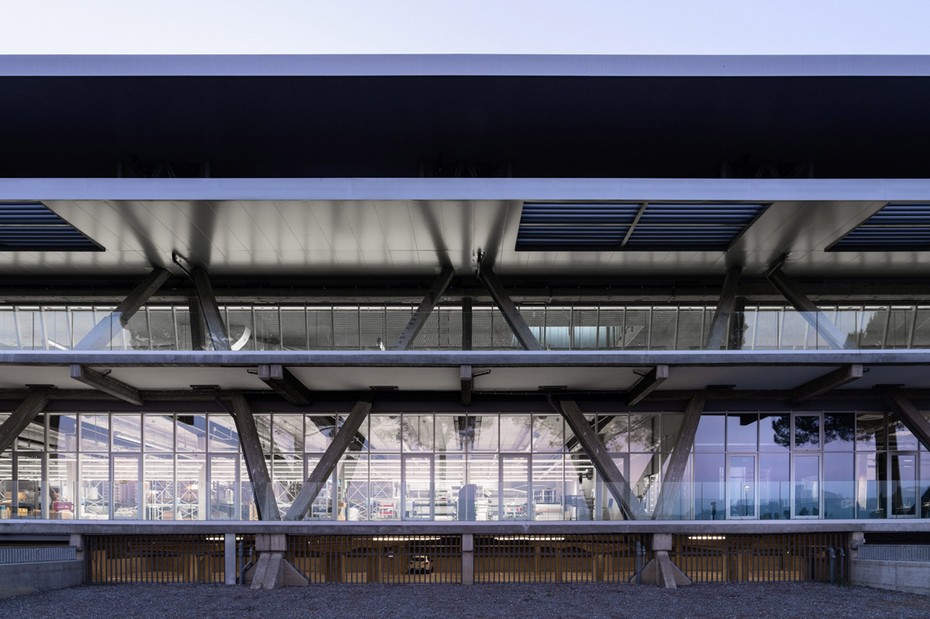 Фабрика Balenciaga вид шестой