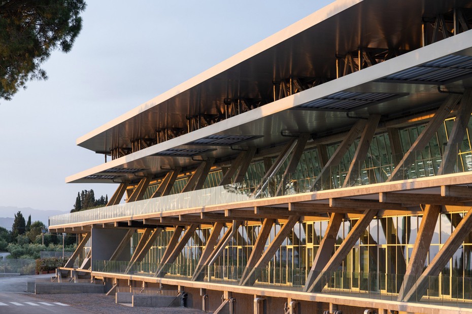 Фабрика Balenciaga вид седьмой