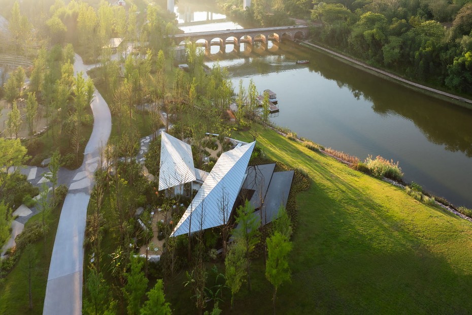 Кафе LuxeRivers вид седьмой