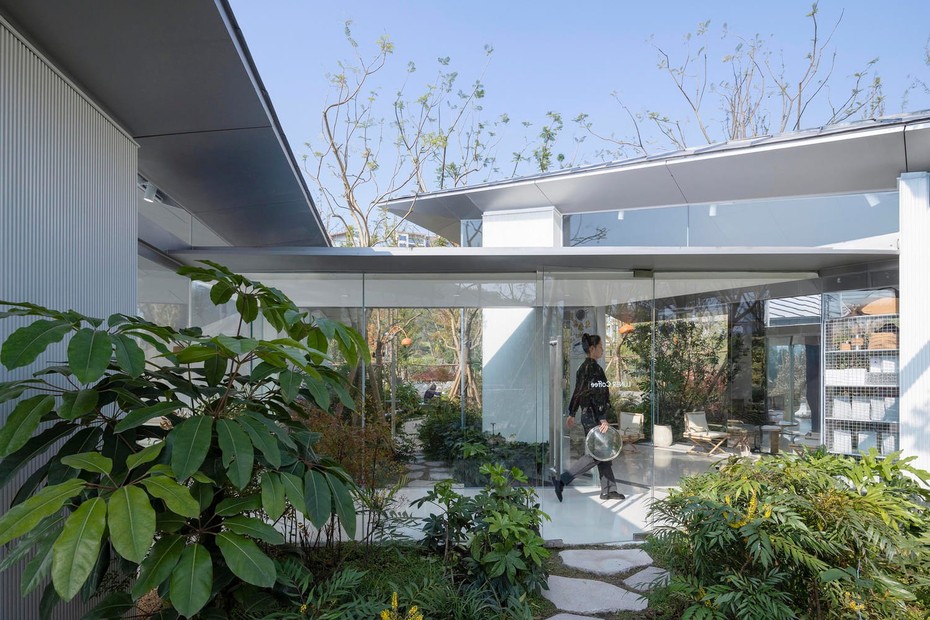 Кафе LuxeRivers вид первый