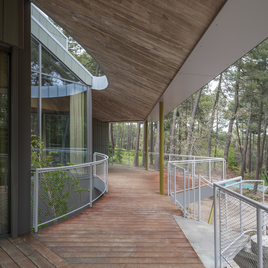 Дом Camp Alliances вид первый