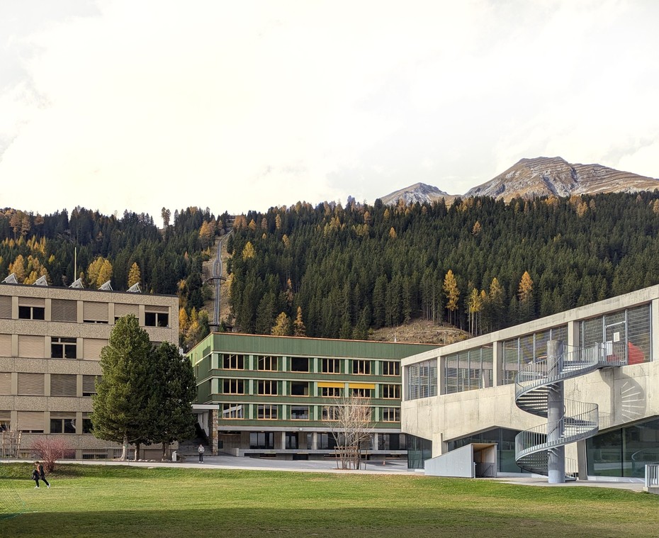 Проект Renovation of the school building of Davos Platz вид девятый
