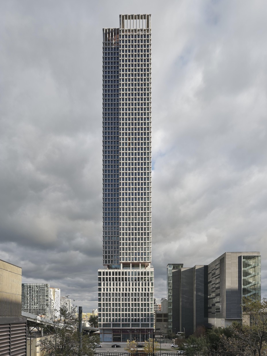 Небоскреб 900 Saint-Jacques вид восьмой