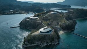 Комплекс Not A Hotel Setouchi вид десятый