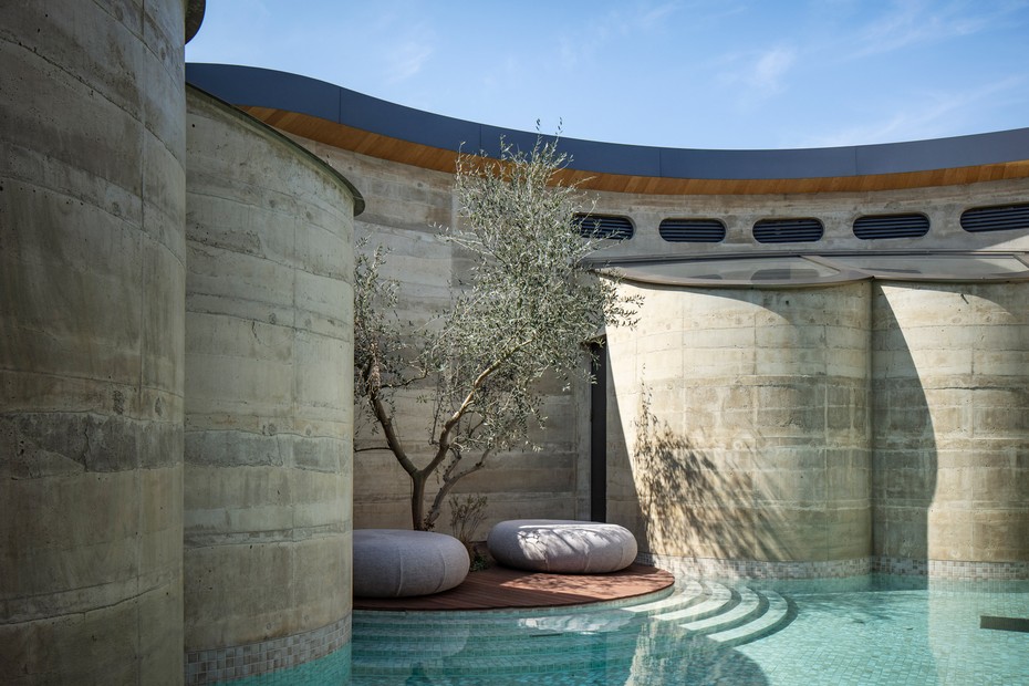 Комплекс Not A Hotel Setouchi вид шестой