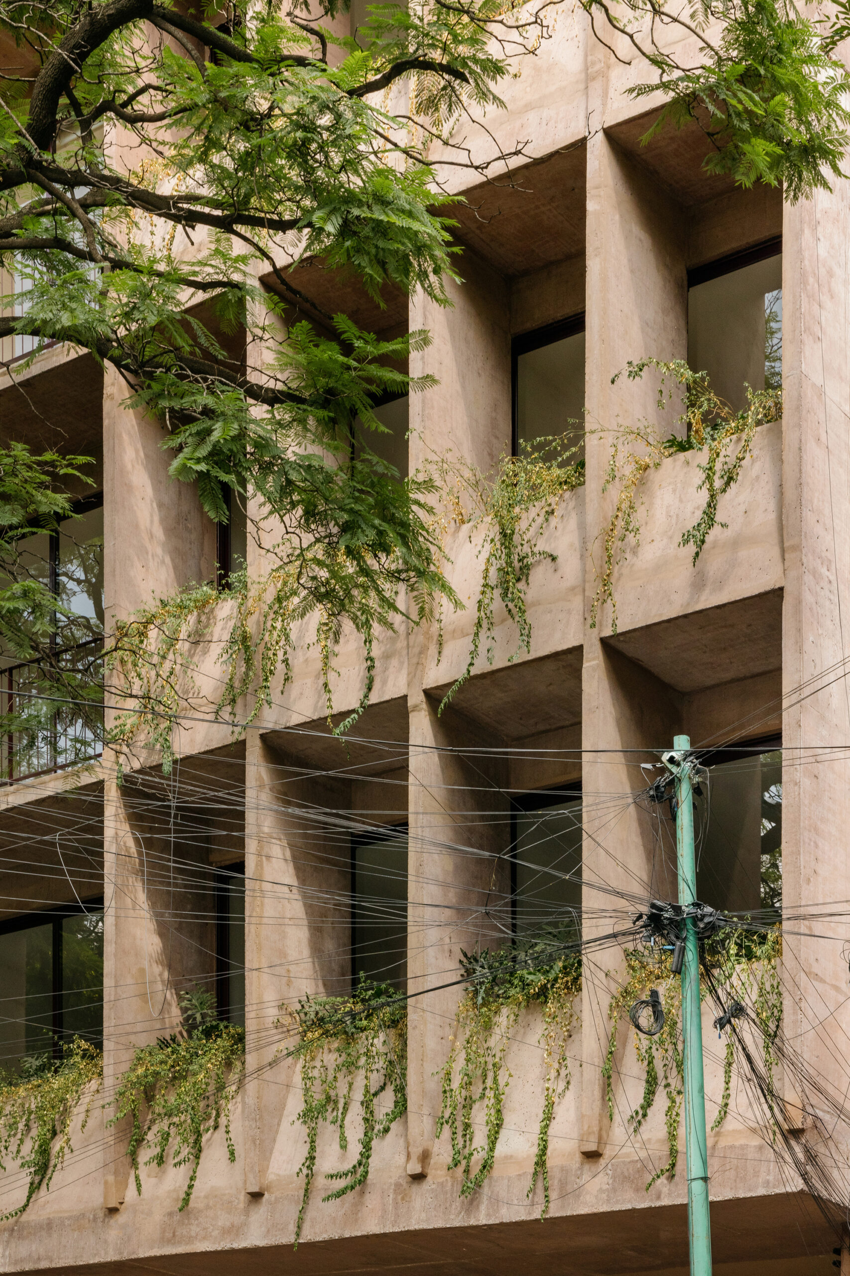 Londres 187 Building / CCA | Bernardo Quinzaños + Olga Romano