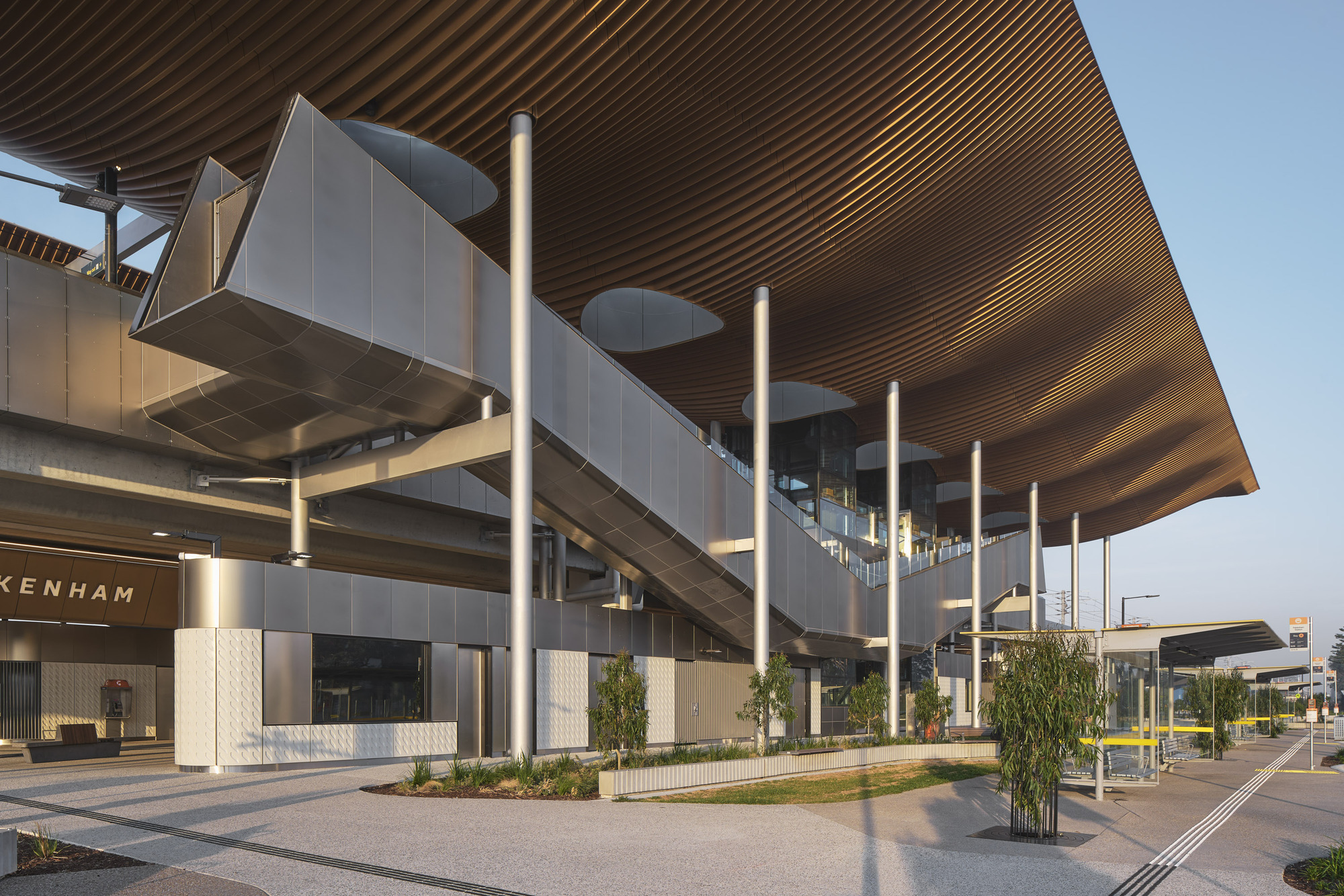 Pakenham Station / Genton: новая роль транспортного узла в Пакенхэме