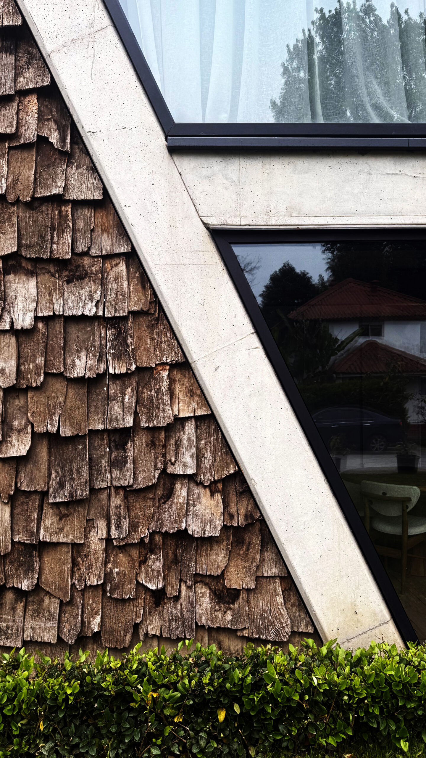 The Gable Villa / Next Office–Alireza Taghaboni