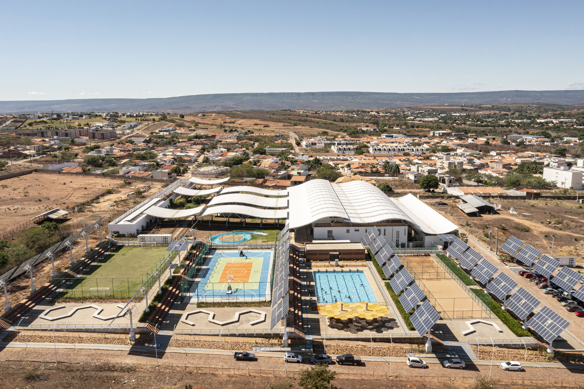 Unileão Sports Center / Lins Arquitetos Associados