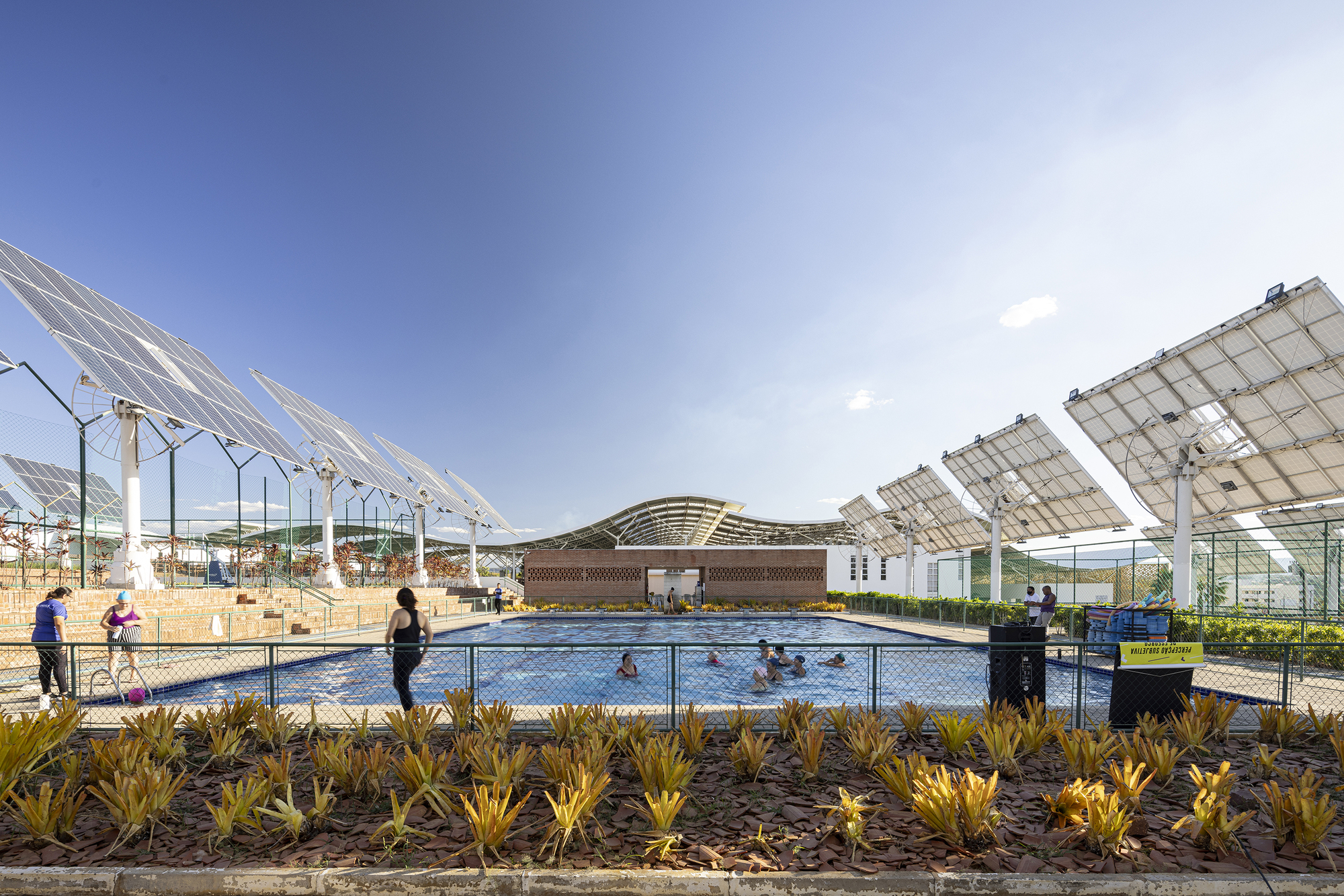 Unileão Sports Center / Lins Arquitetos Associados