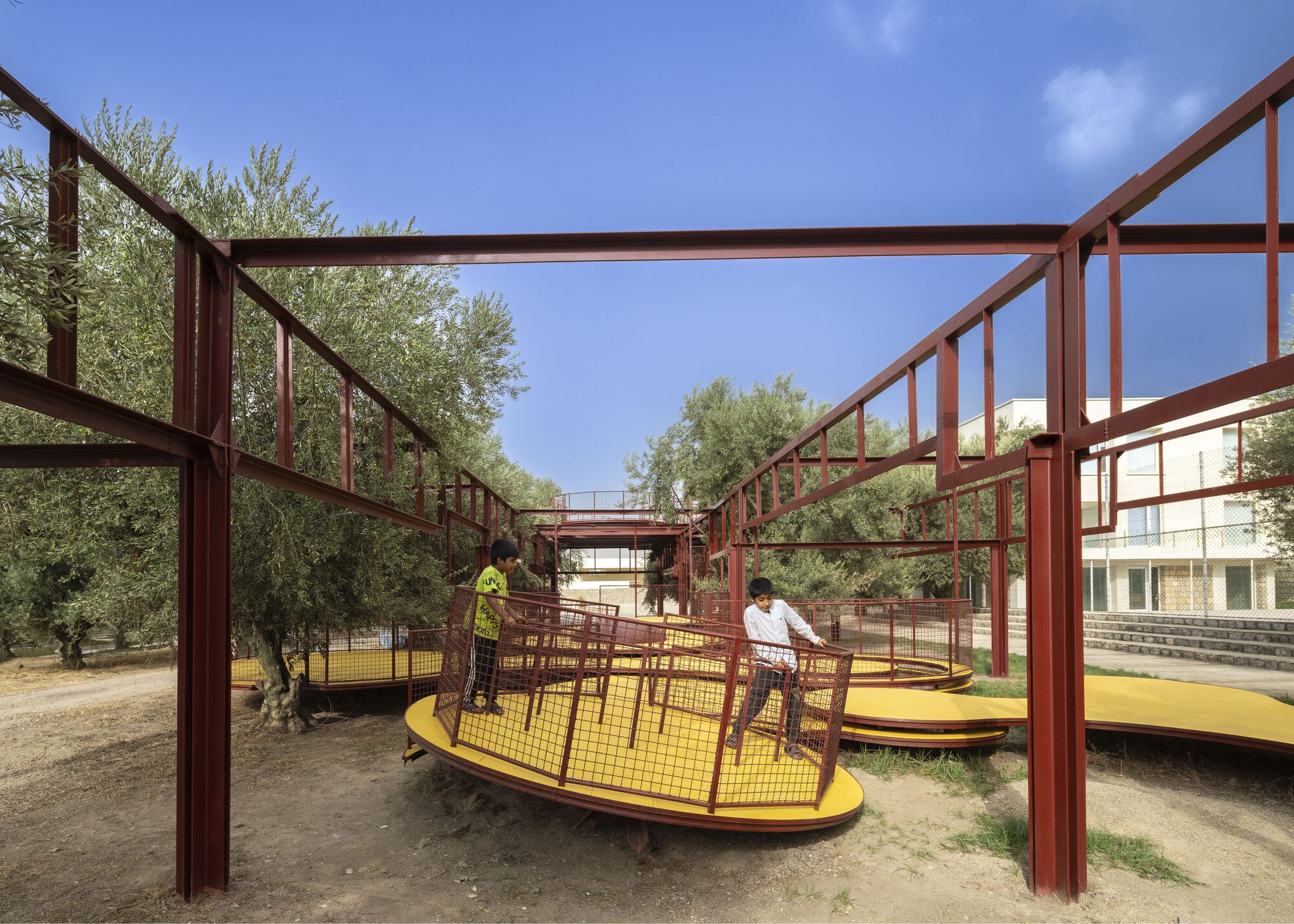 Детская площадка Cheshm Cheran Bazi / ZAV Architects
