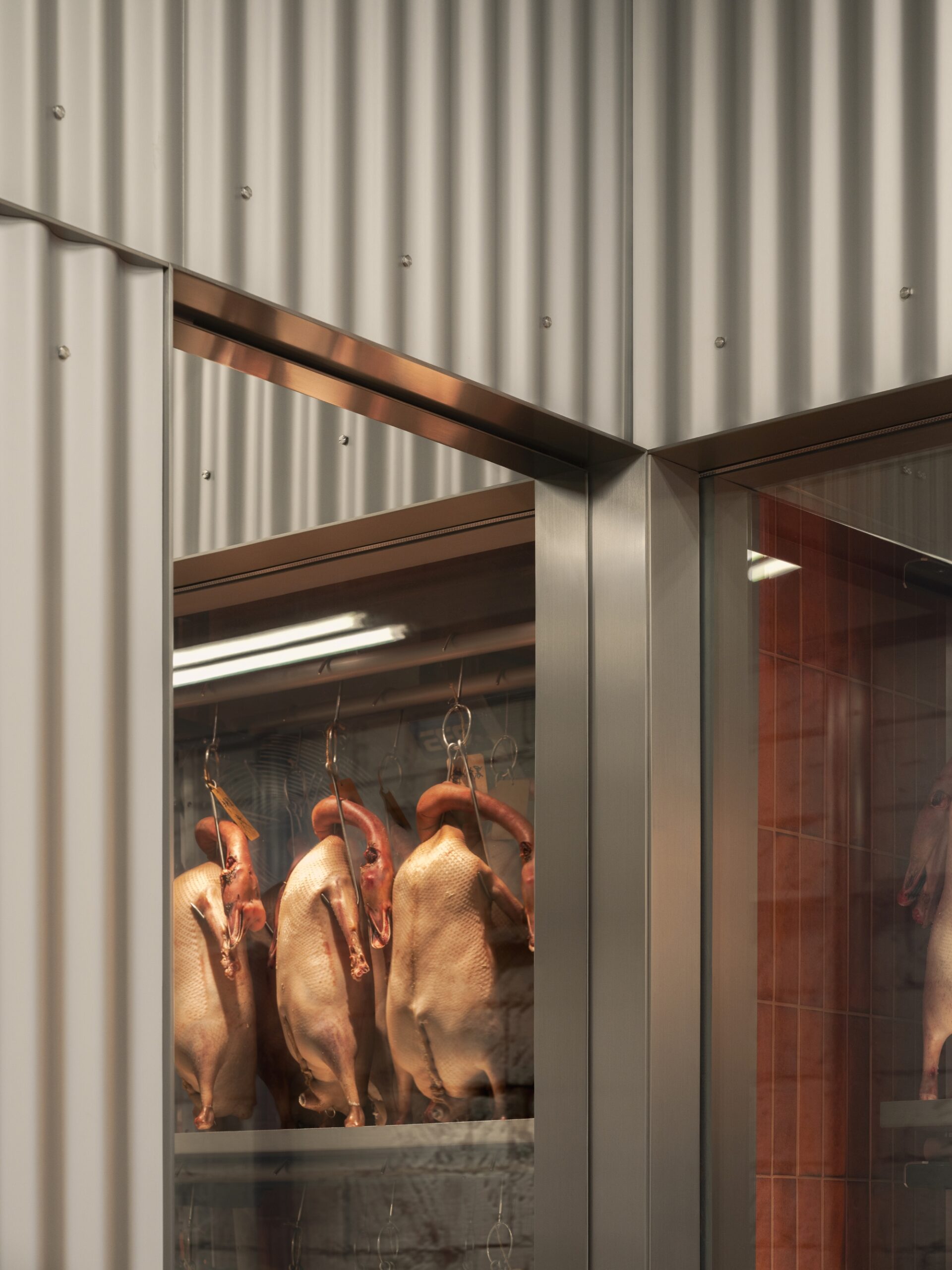 Ресторан Yunju Roast Meat Restaurant / LUKSTUDIO