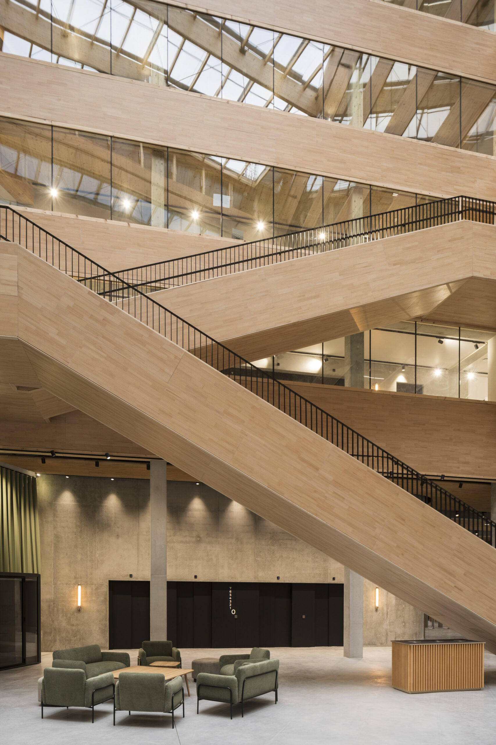 Maison de l'Innovation Office / Baumschlager Eberle Architekten в Нанте