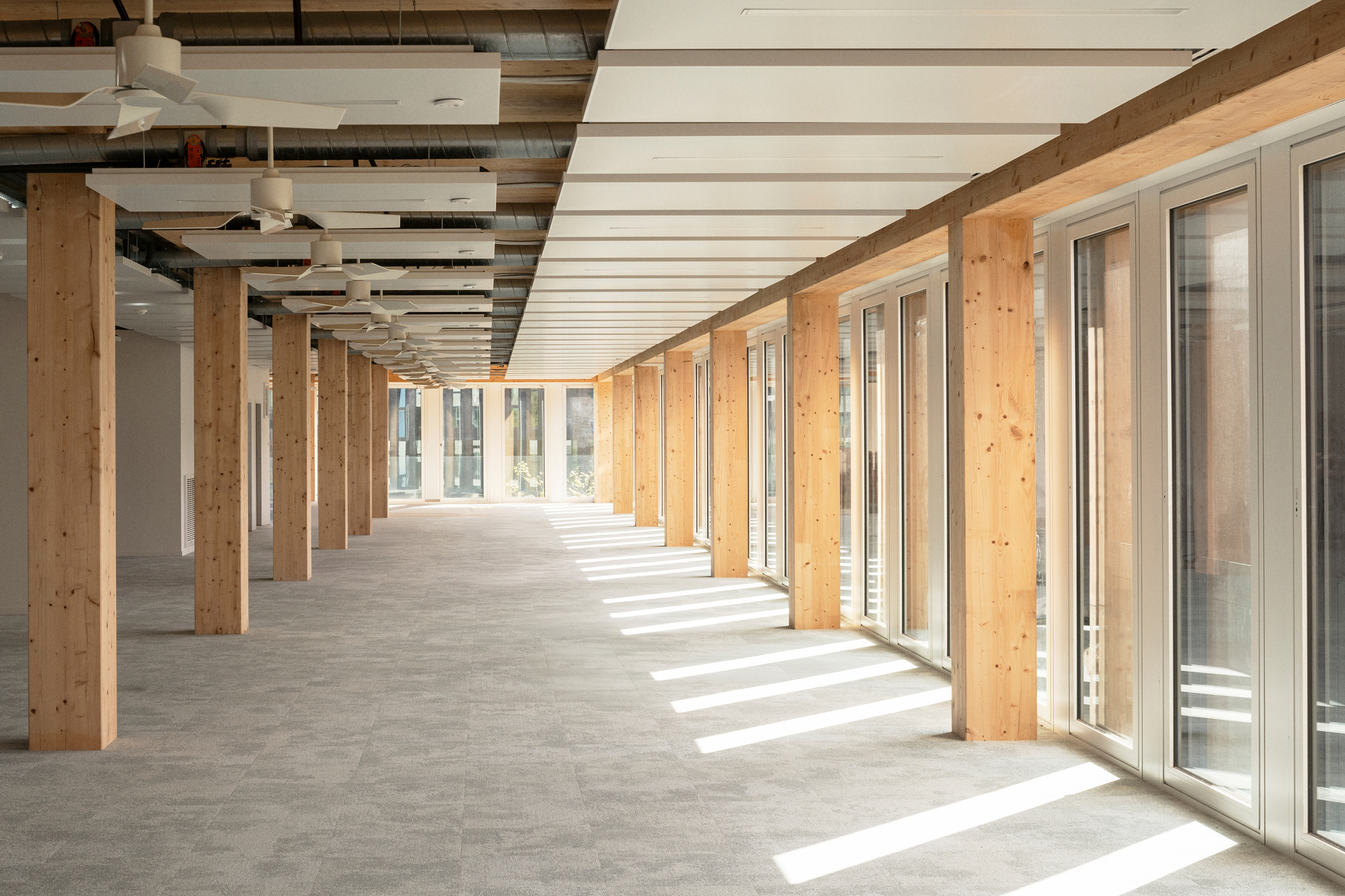 Maison de l'Innovation Office / Baumschlager Eberle Architekten в Нанте