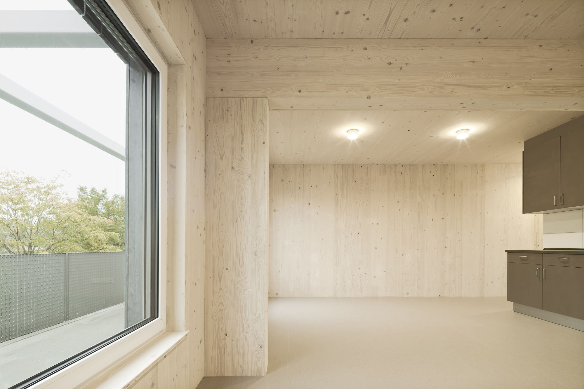 Flexible Dormitory / Atelier Kaiser Shen: гибкое общежитие для доступного и приёмного жилья в Шёнаихе