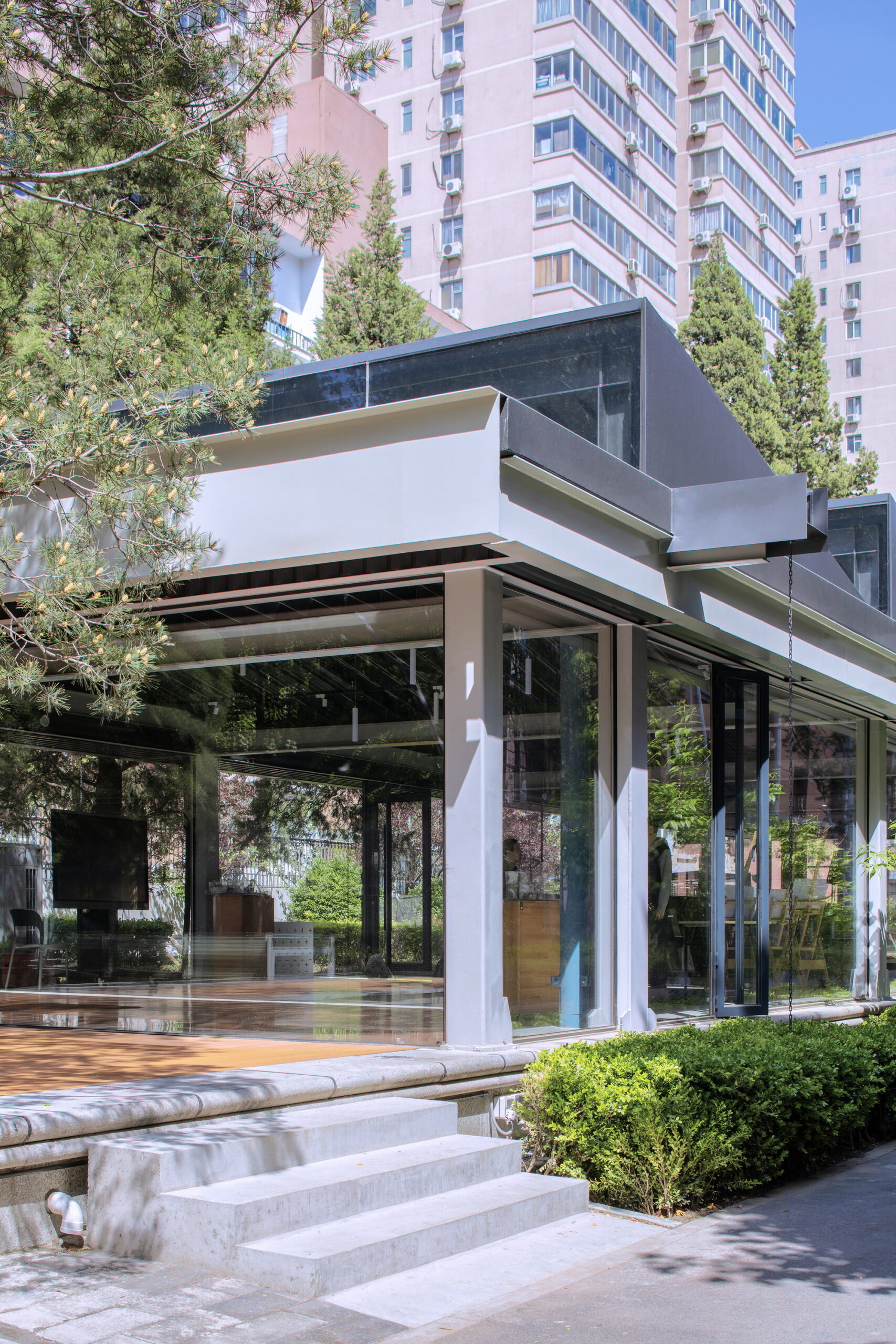 Student Creative Activity Center of Beijing National Day School / Origin Architect