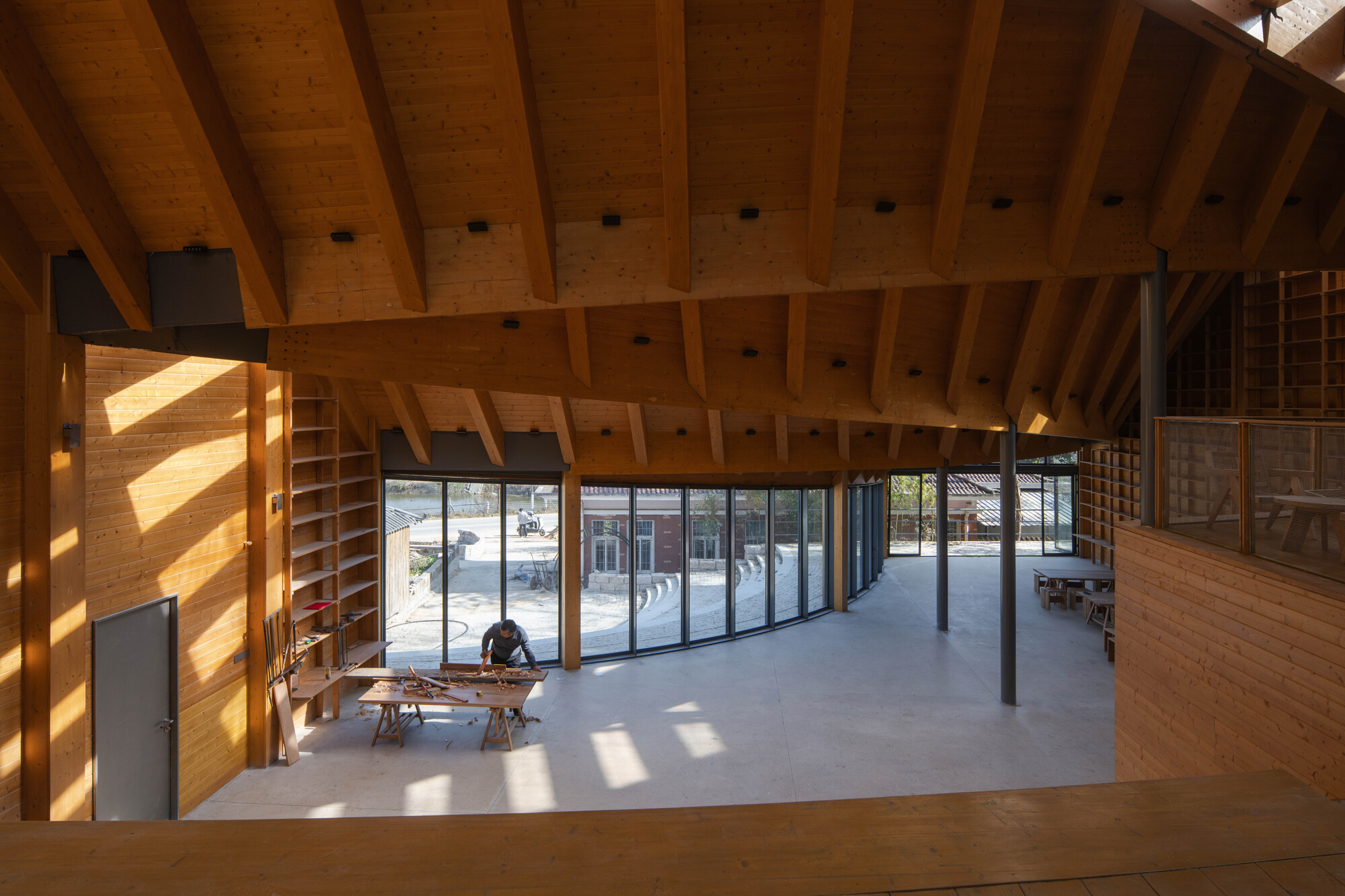 Carpenter's Home / Primary Architects — мастерская и общественный центр в Синьяне