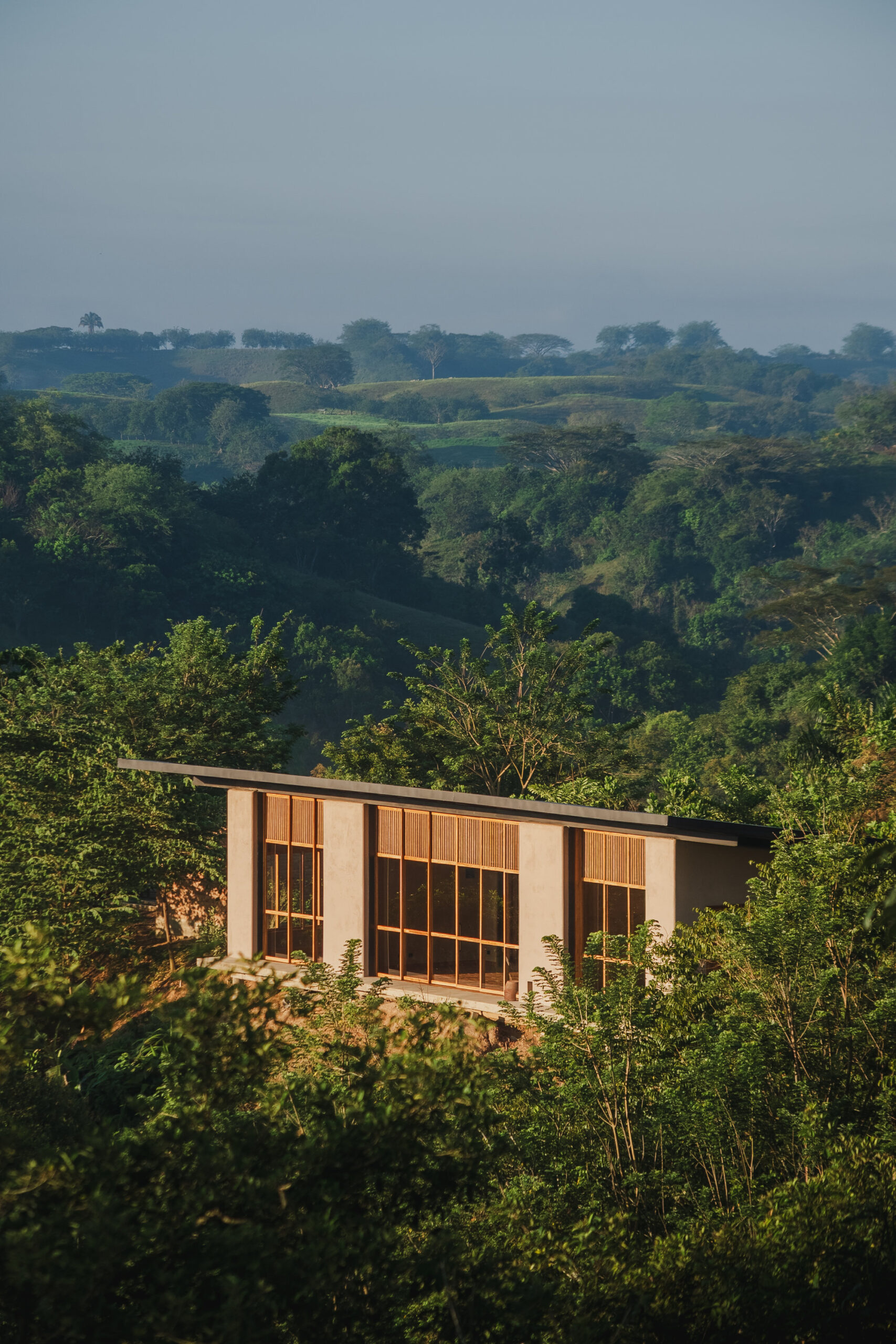 Clay House / Norenaarquitectos