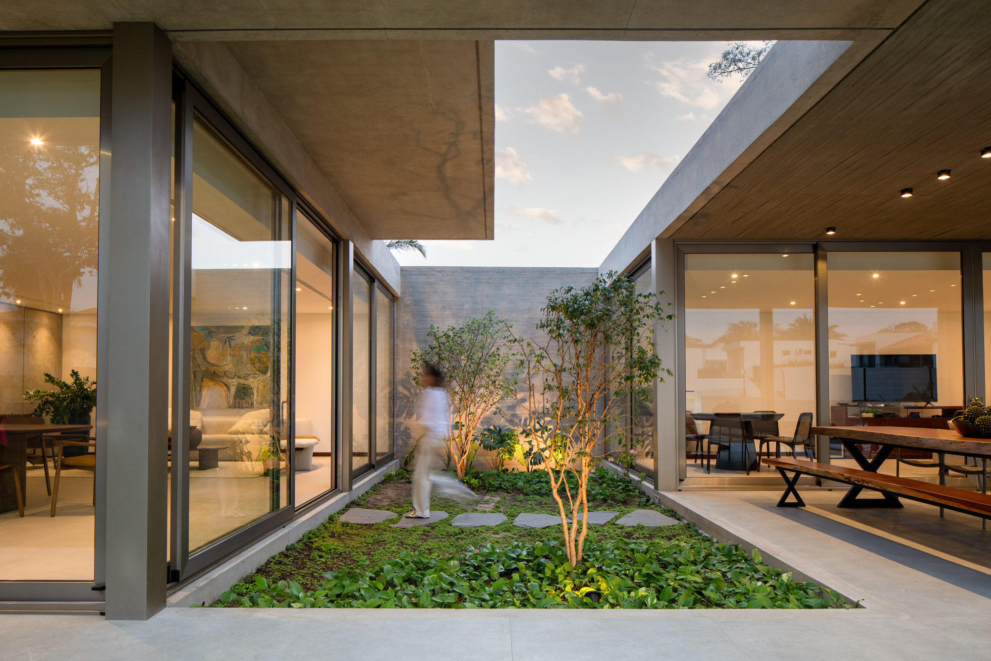 Дом Jeviò / DB Estudio de Arquitectura