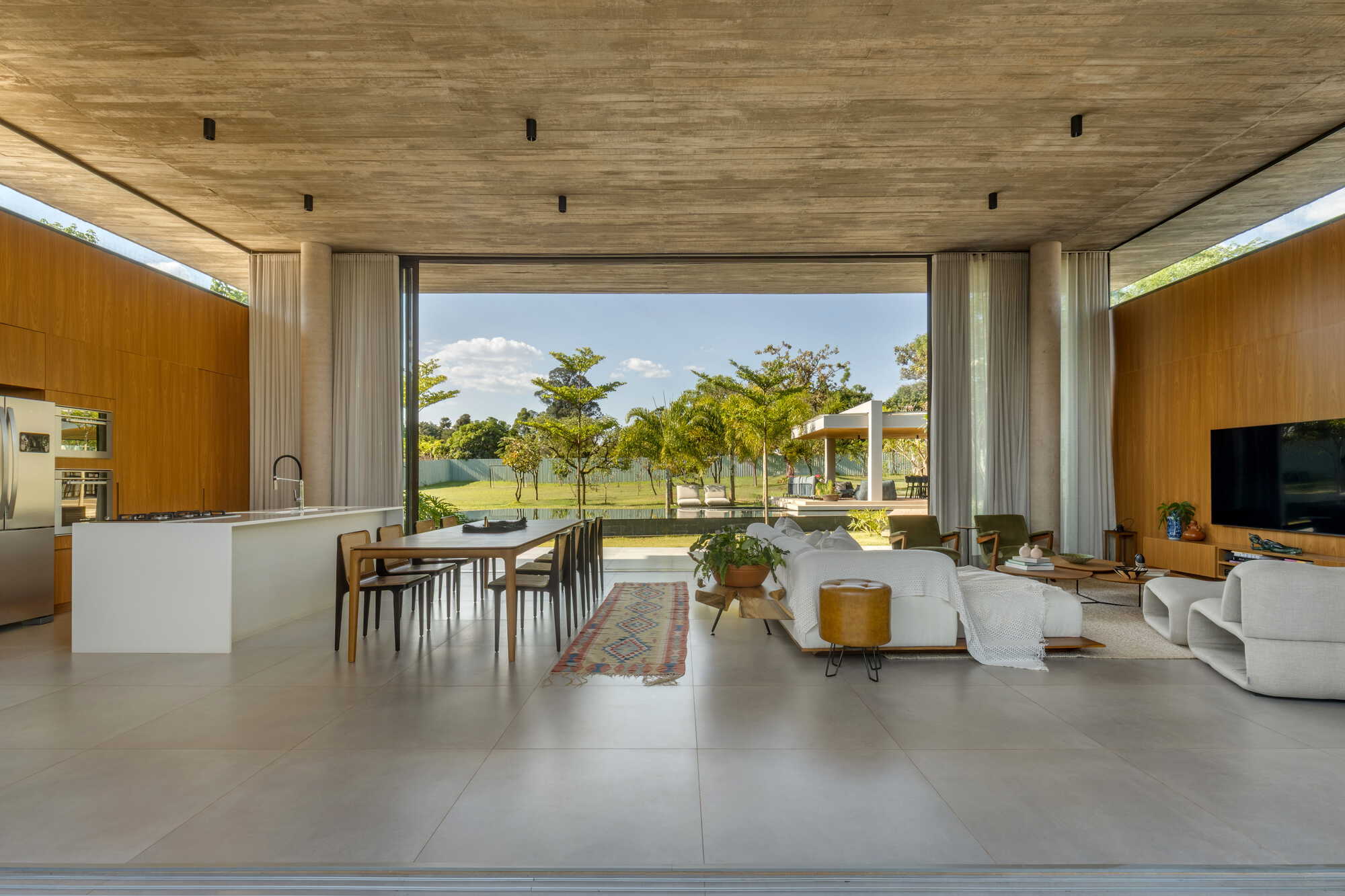 Boutique House / Studio Gontijo Arquitetura