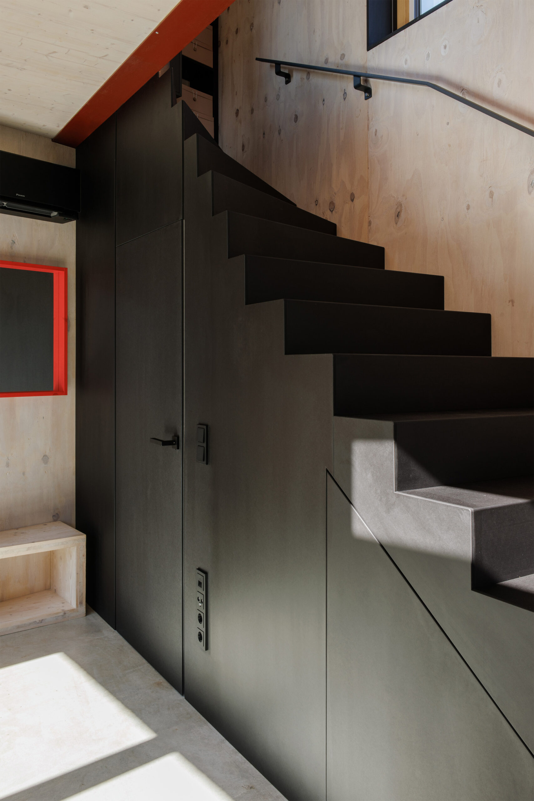 Cork House / studio bauform: расширение дома из кортена в Хомбурге