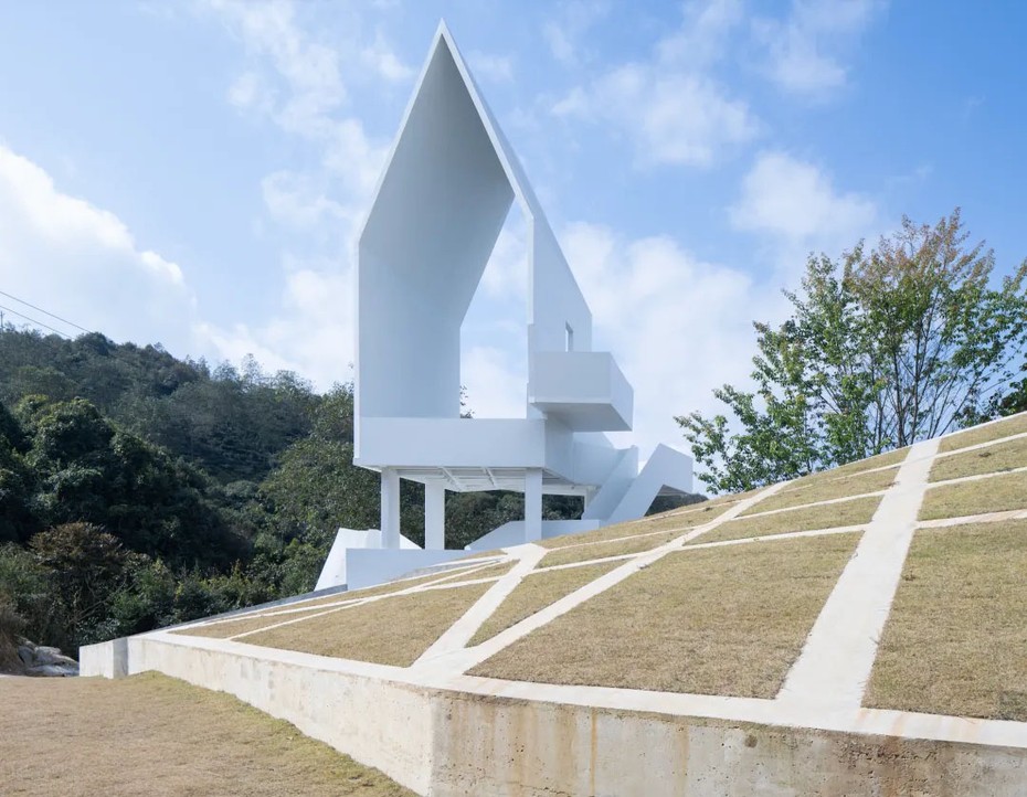 Галерея Dali Wuliangshan Flying Bird Art Gallery вид первый