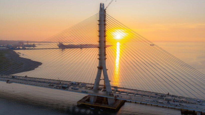 Zaha Hadid Architects завершили мост Данцзян в Тайване — самый длинный однопилонный в мире