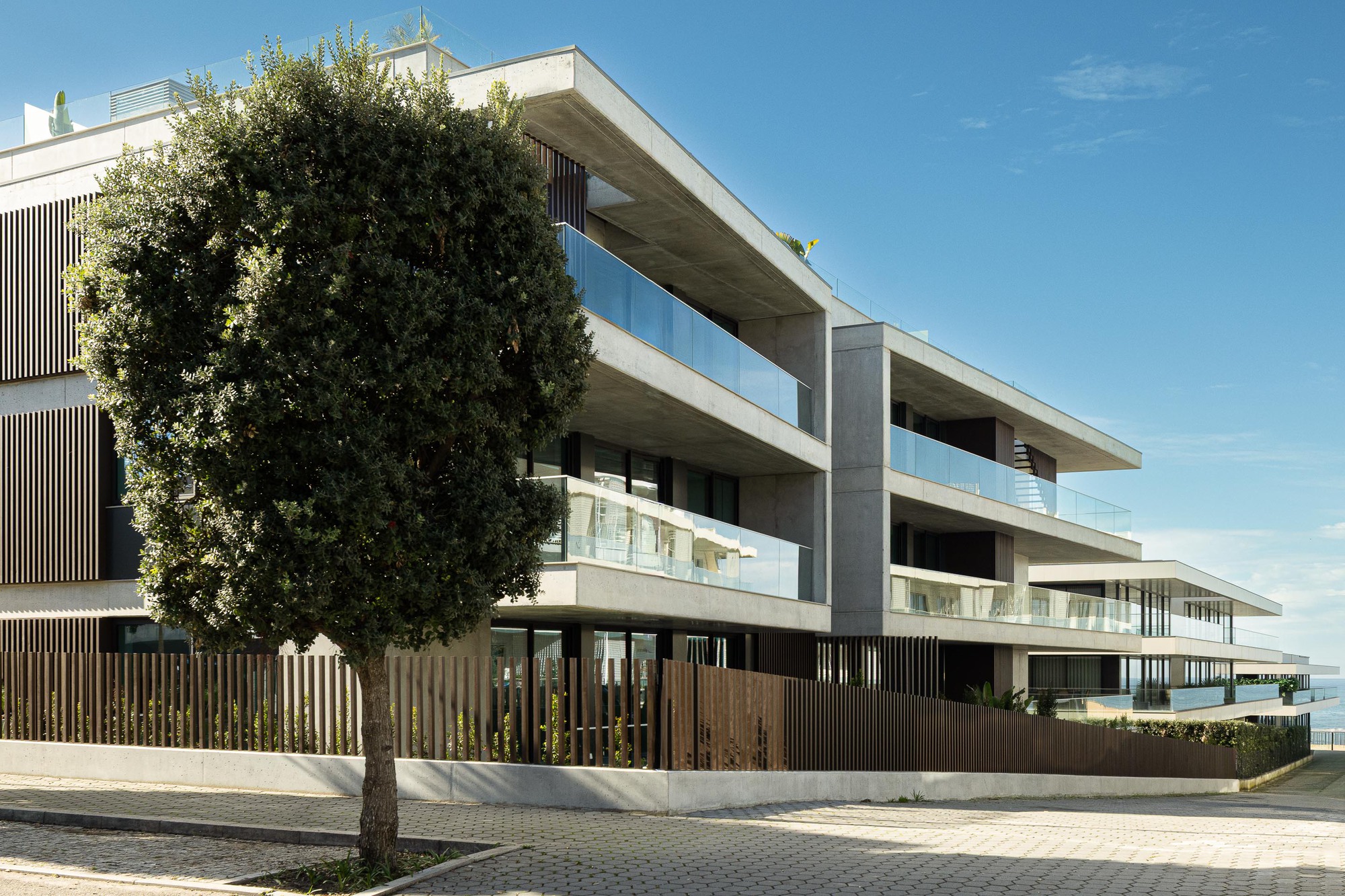 Scala-Mare Building / Atelier d’Arquitectura Lopes da Costa