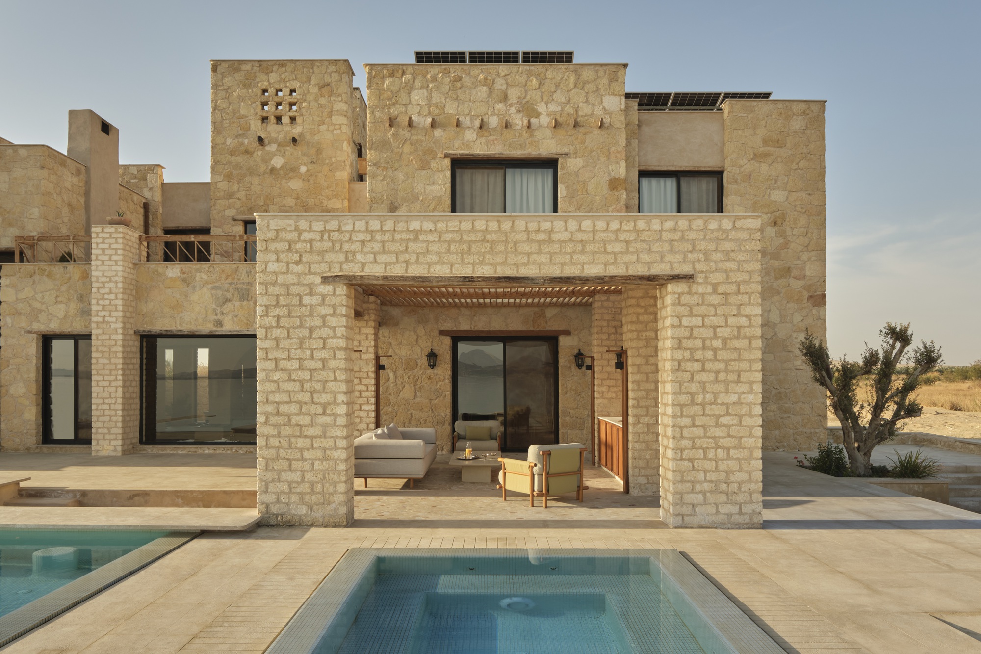 Gagy Self-Sufficient House / Kareem Aldomiaty + Ehab Aldomiaty