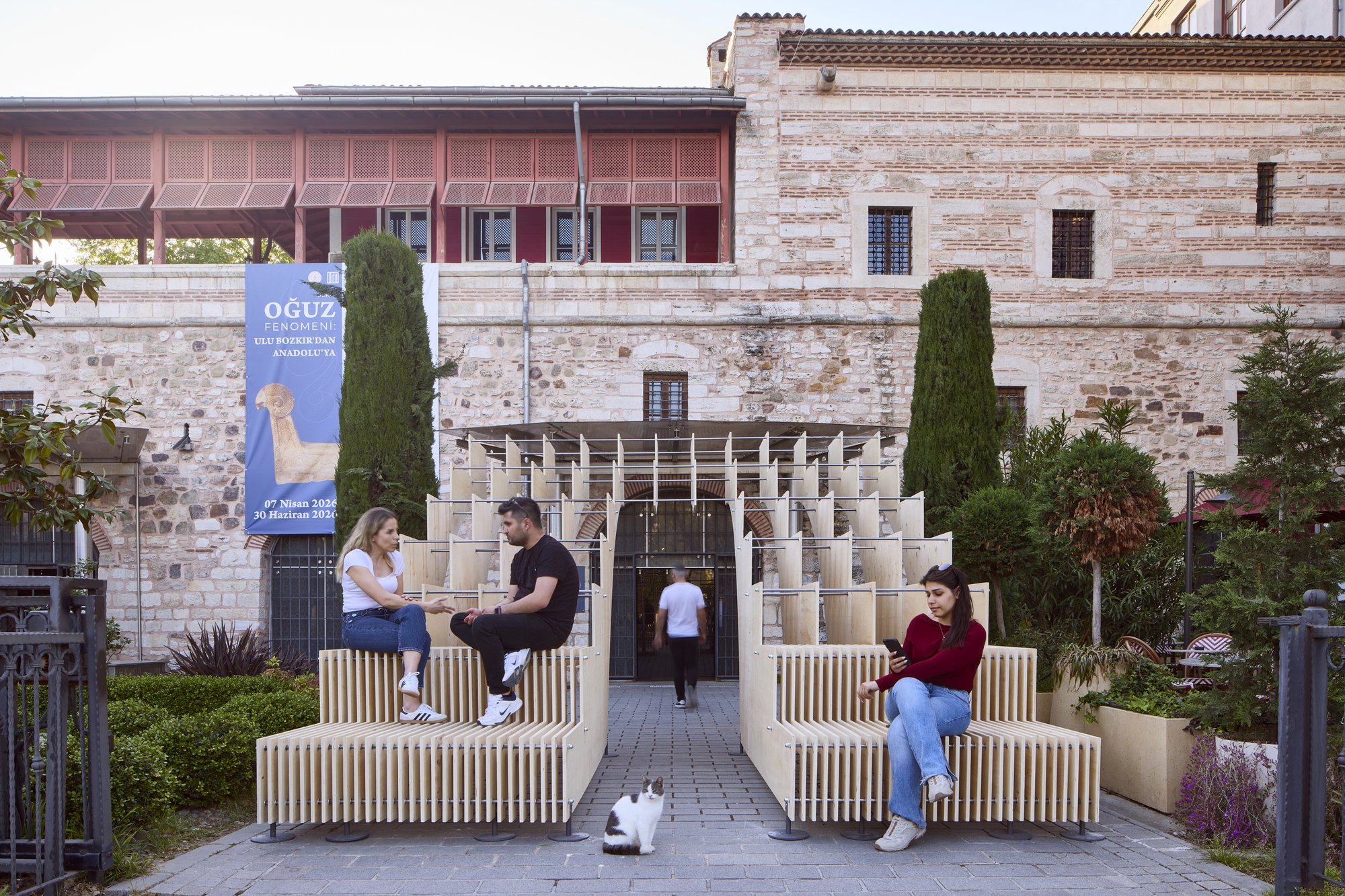 Global Design Forum Istanbul завершился первой программой инсталляций и дискуссий по всему городу