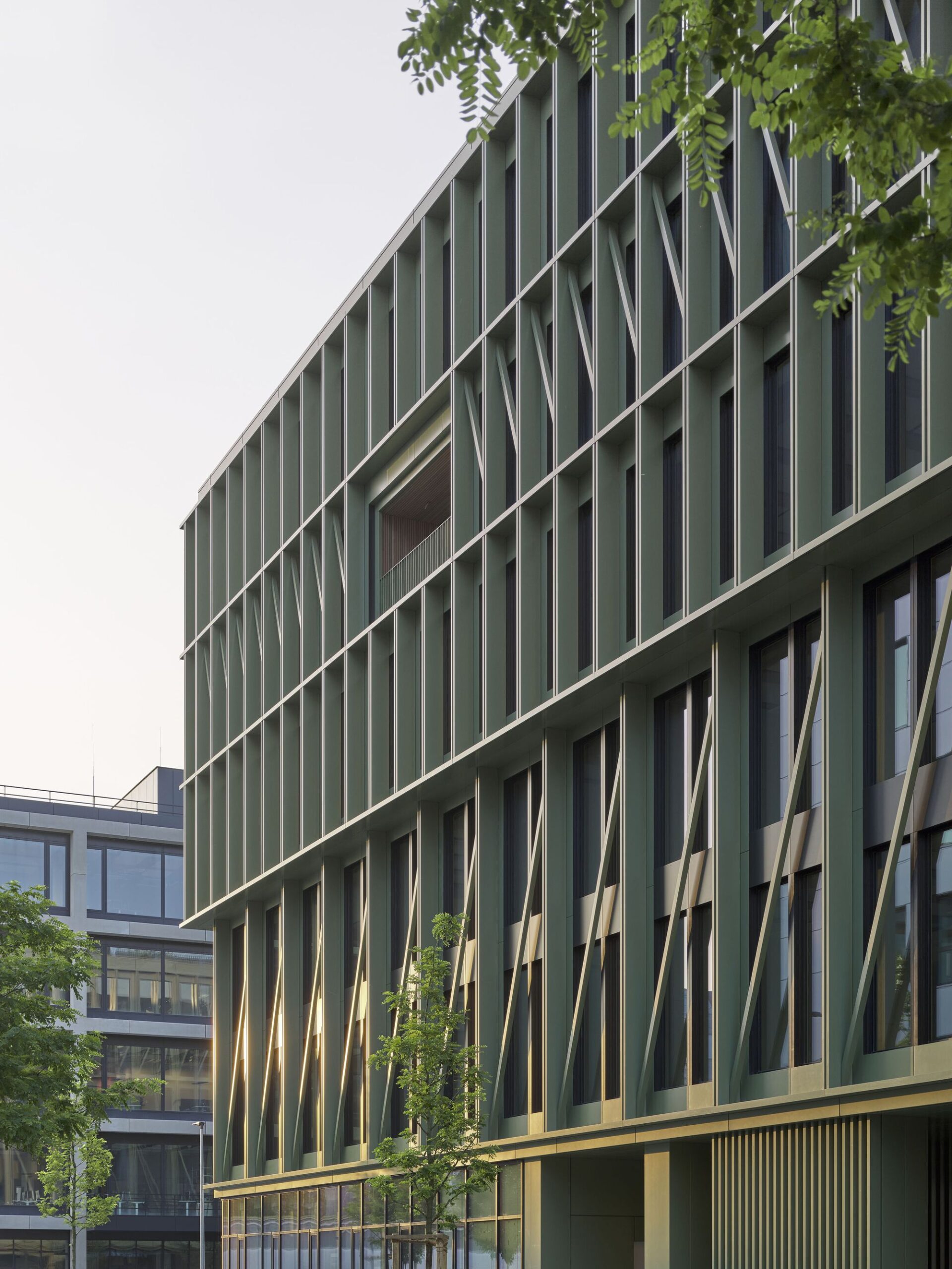 i8 — офисное здание iCampus в Werksviertel / C.F. Møller
