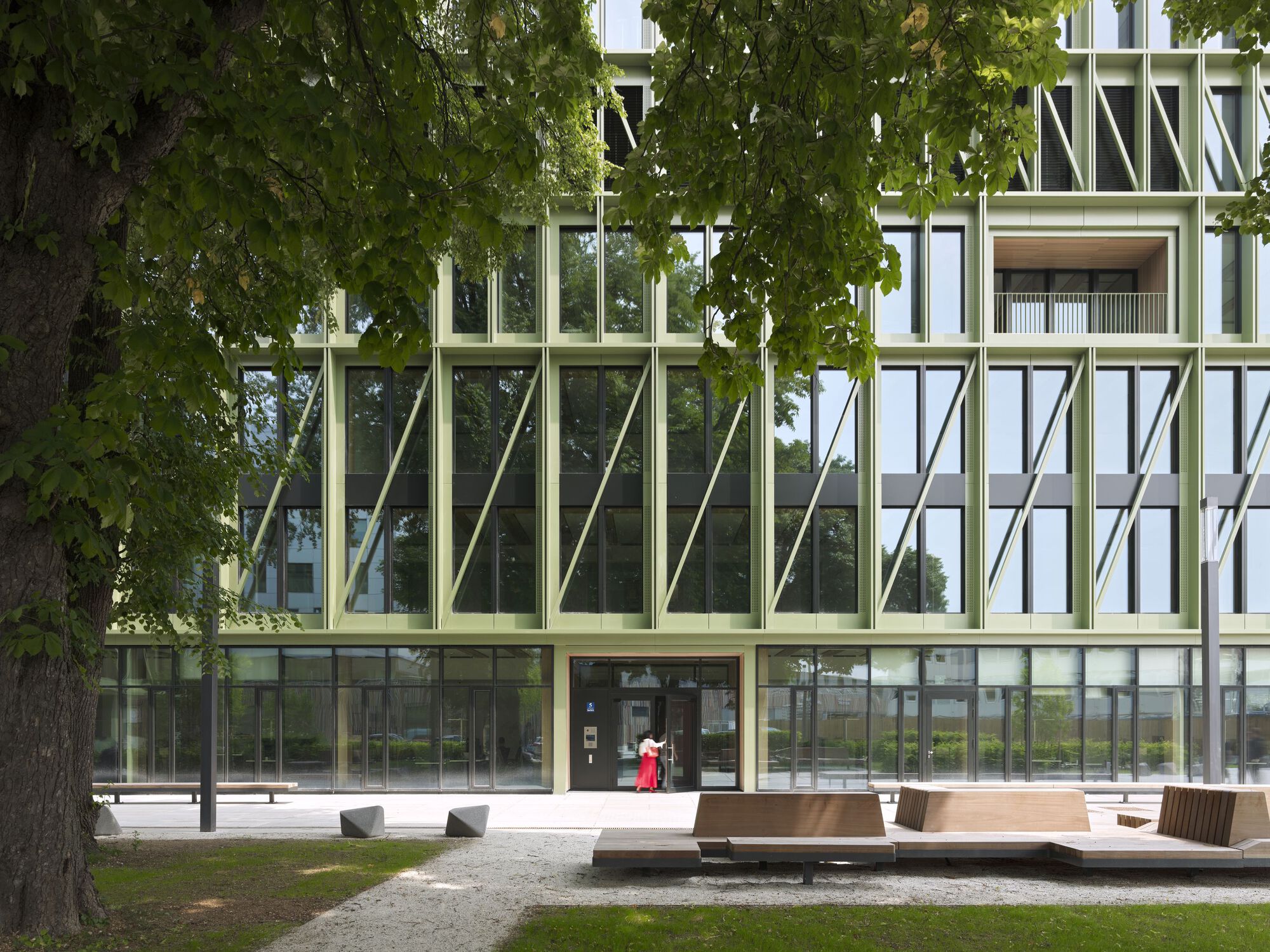 i8 — офисное здание iCampus в Werksviertel / C.F. Møller
