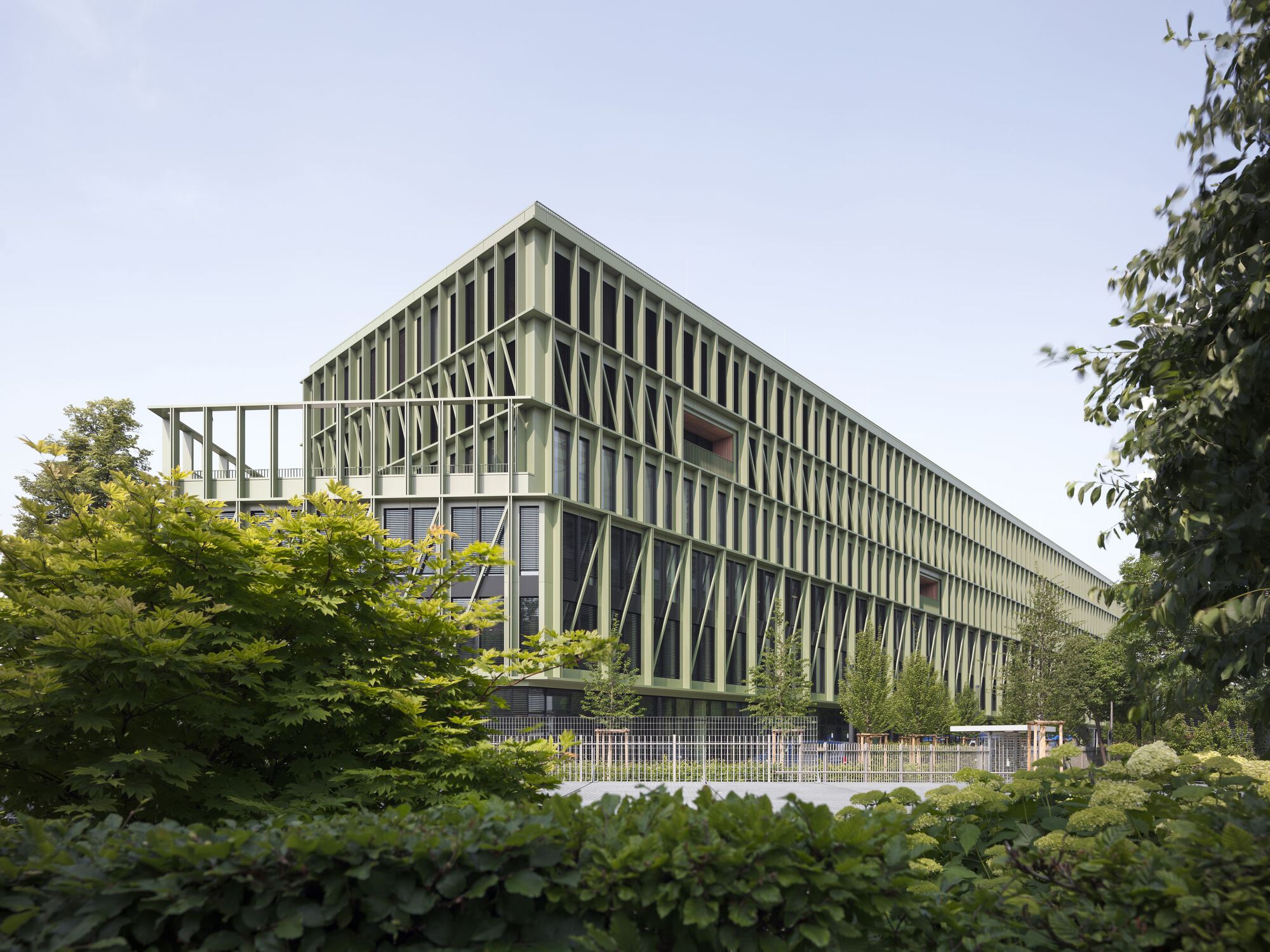 i8 — офисное здание iCampus в Werksviertel / C.F. Møller