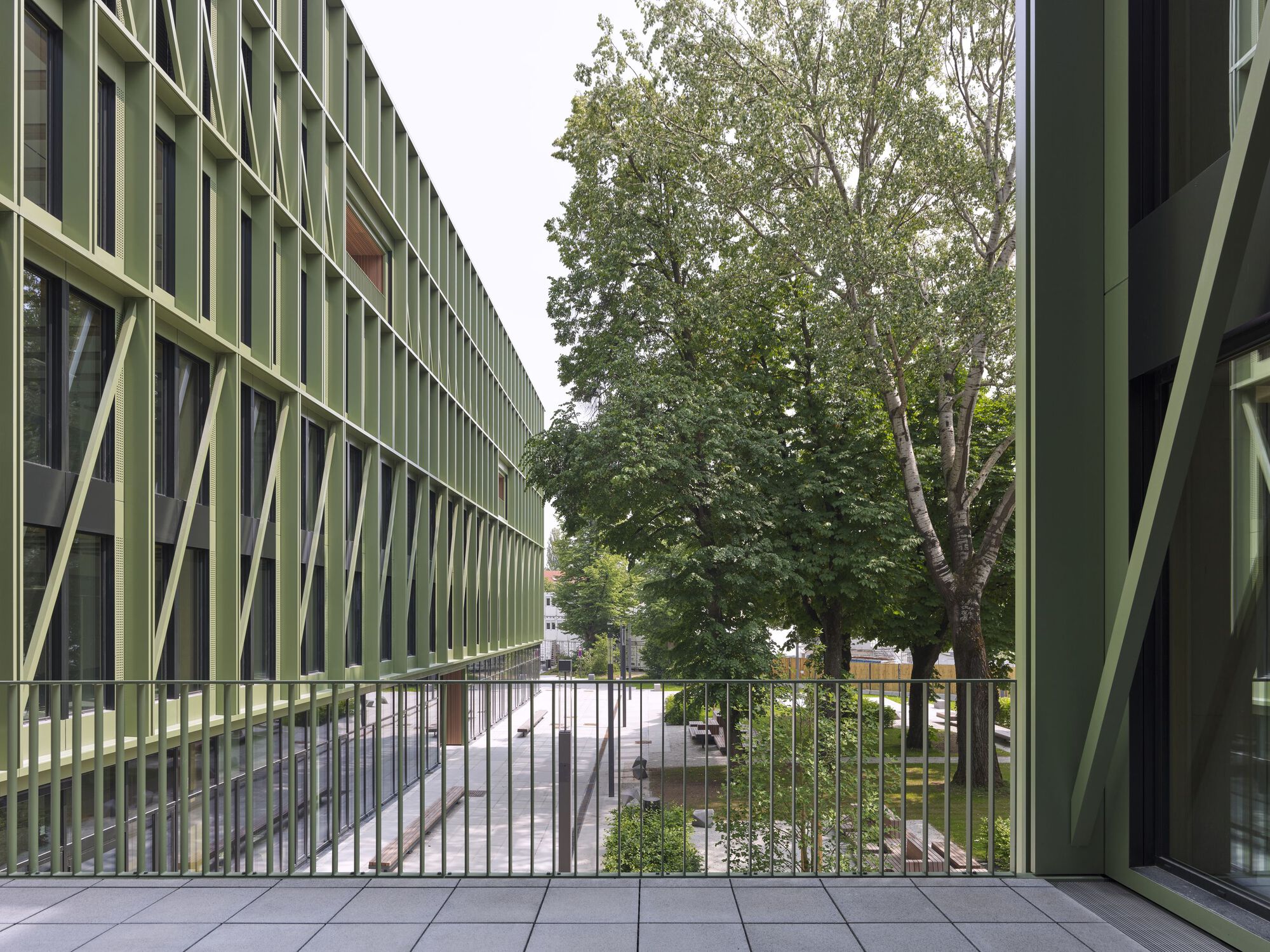 i8 — офисное здание iCampus в Werksviertel / C.F. Møller