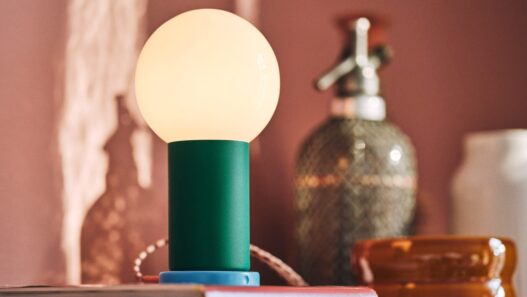 Lex Pott создал переносной светильник для новой коллекции IKEA PS