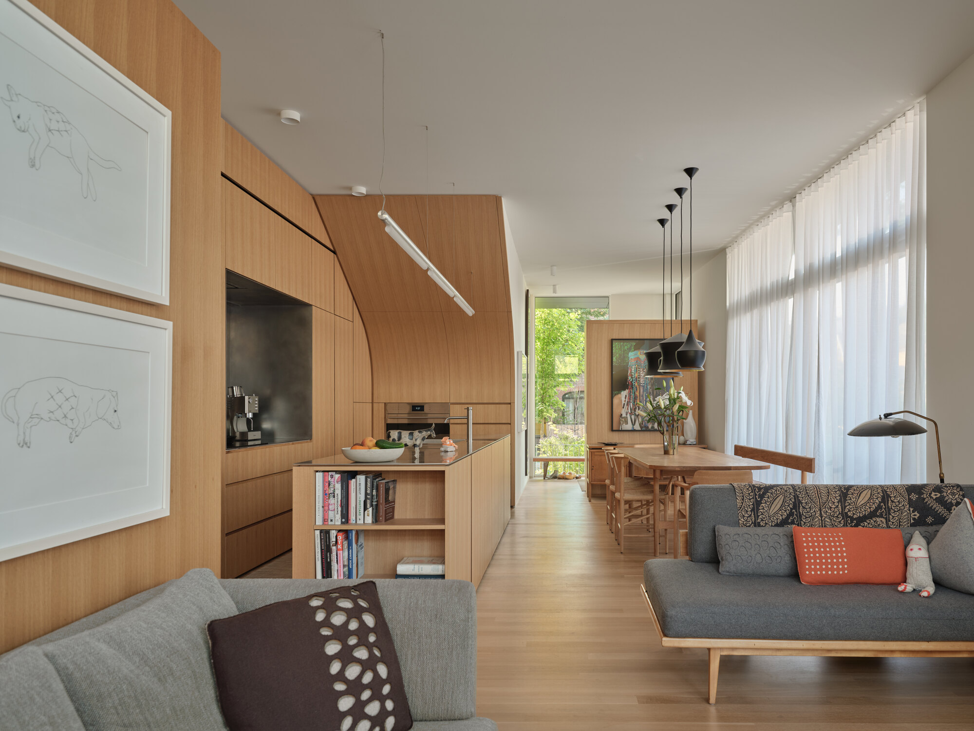 Ulster House — первая multiplex condominium в Торонто от LGA Architectural Partners
