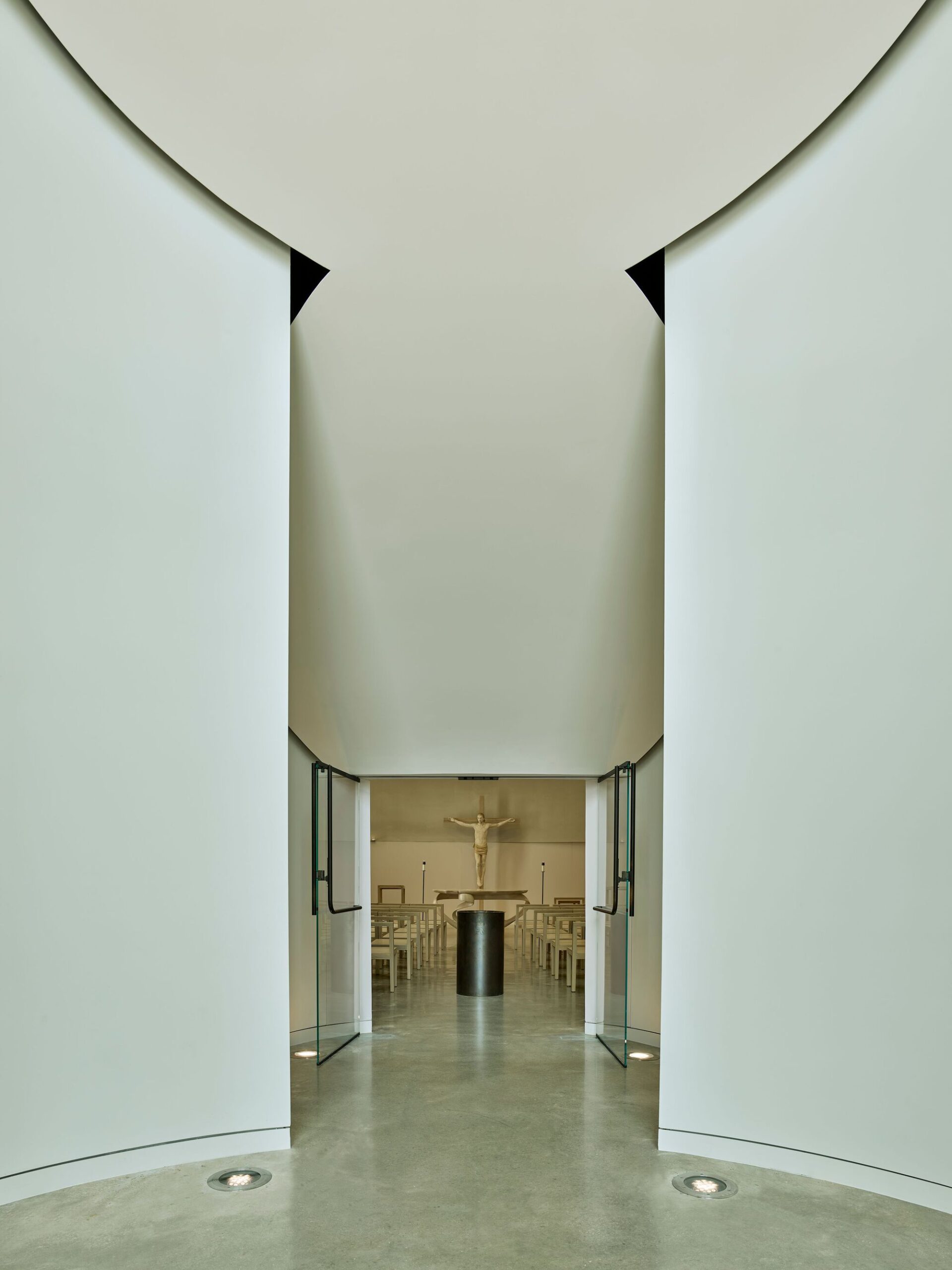 Часовня Loyola University Chapel / Trahan Architects