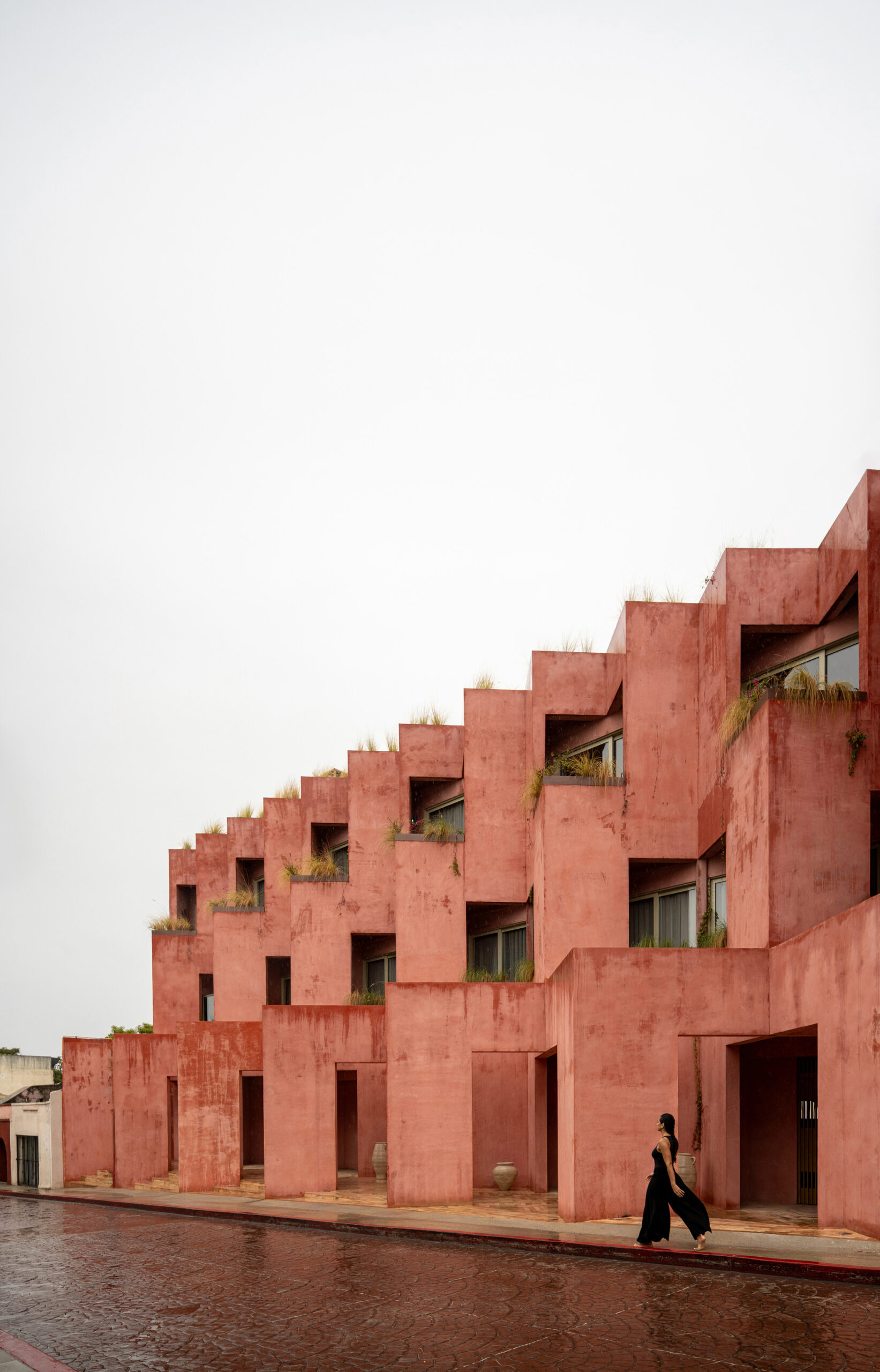 Laiva Plaza Hotel / RA!