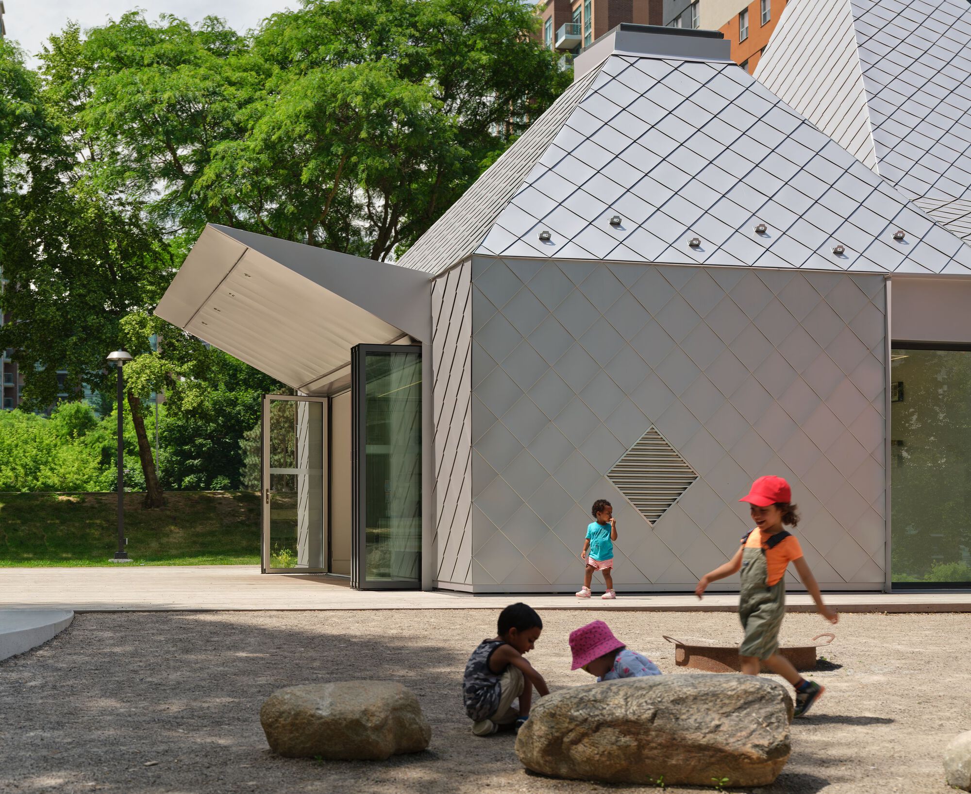 Mabelle Park / LGA Architectural Partners